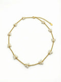 Collar mariposa