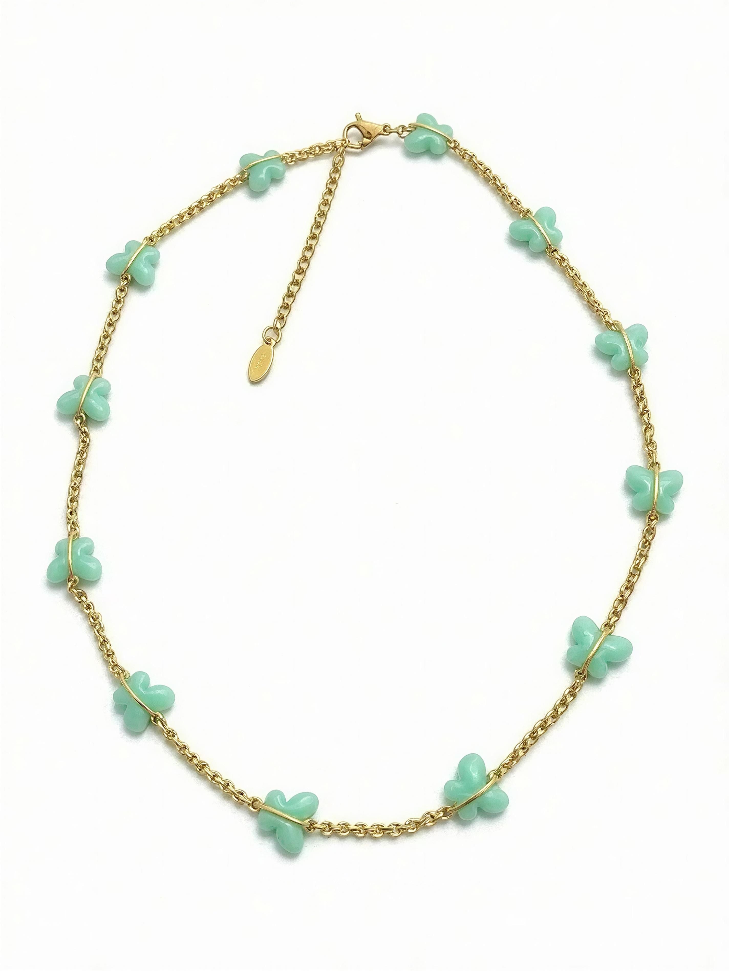 Collar mariposa