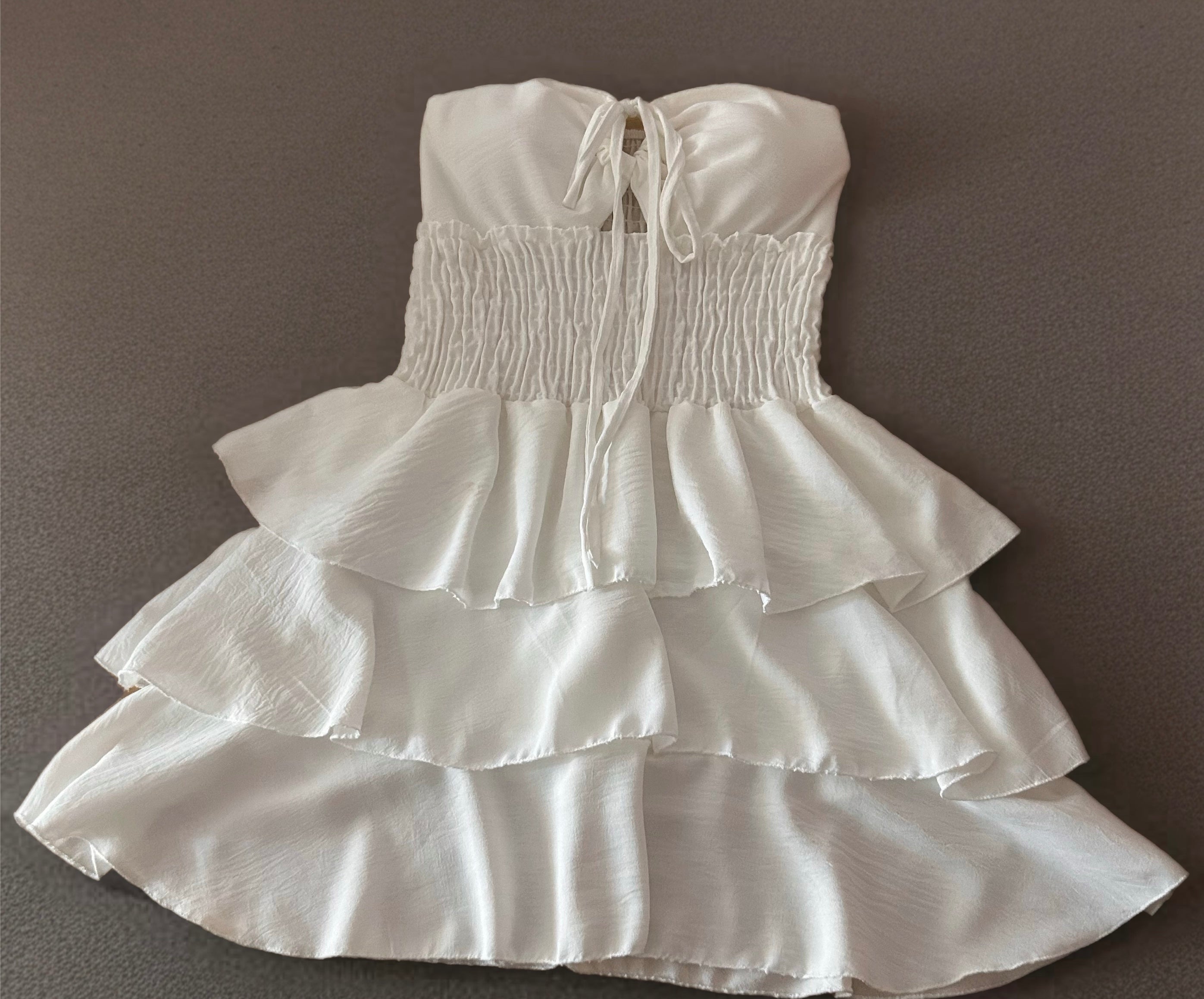 Vestido corto palabra de honor