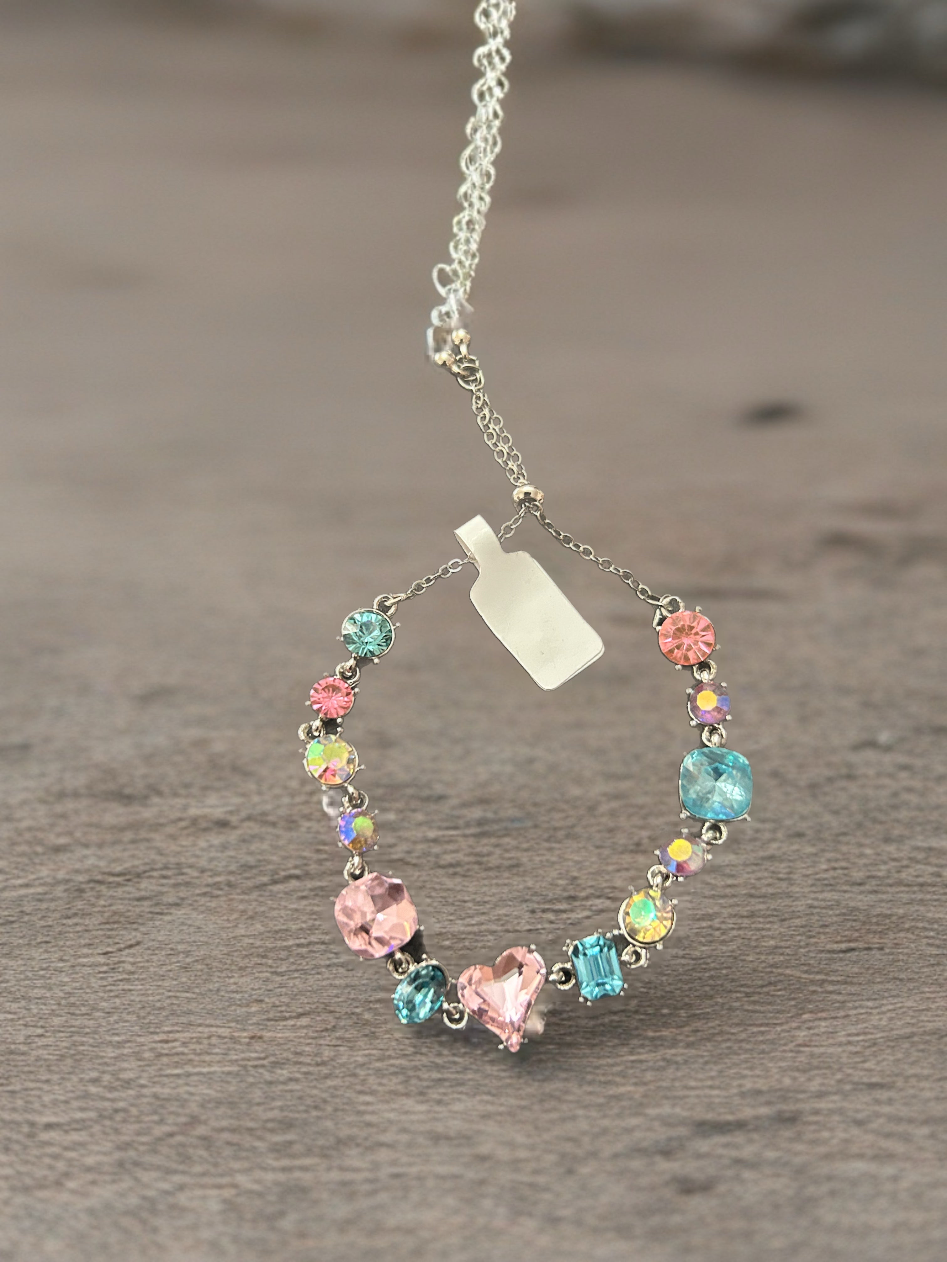 Pulsera corazón con piedras