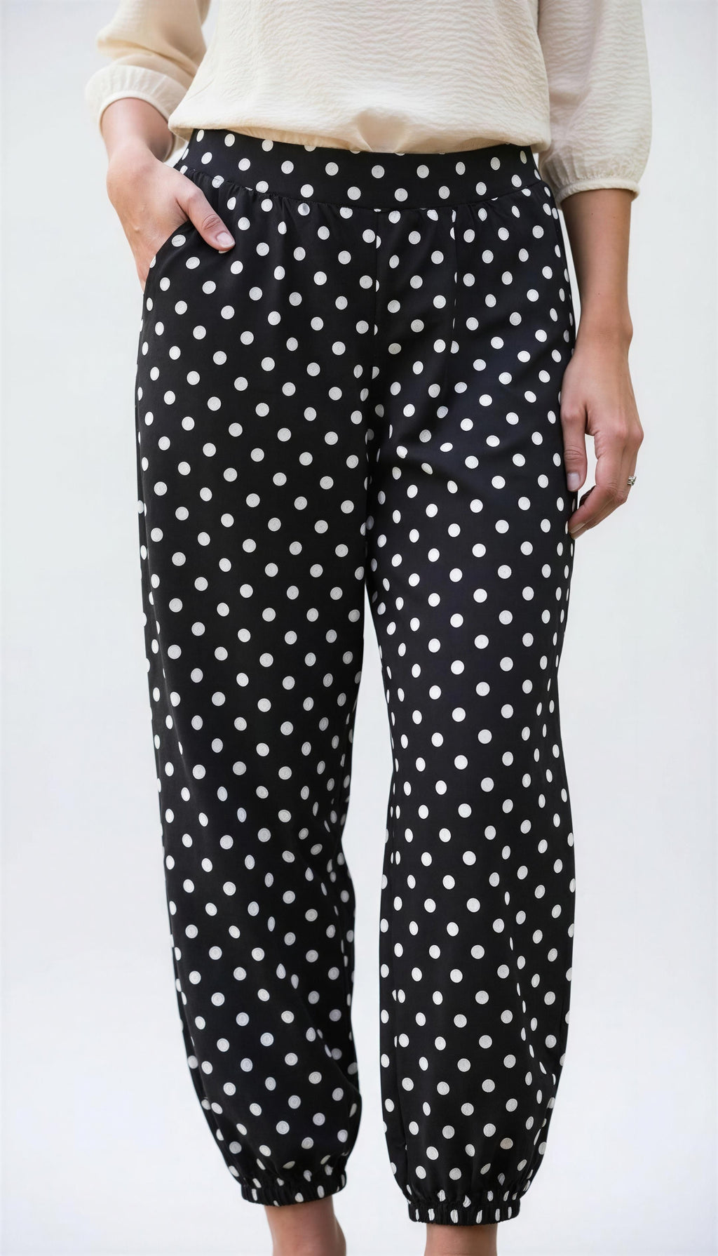 Pantalón bomber lunares
