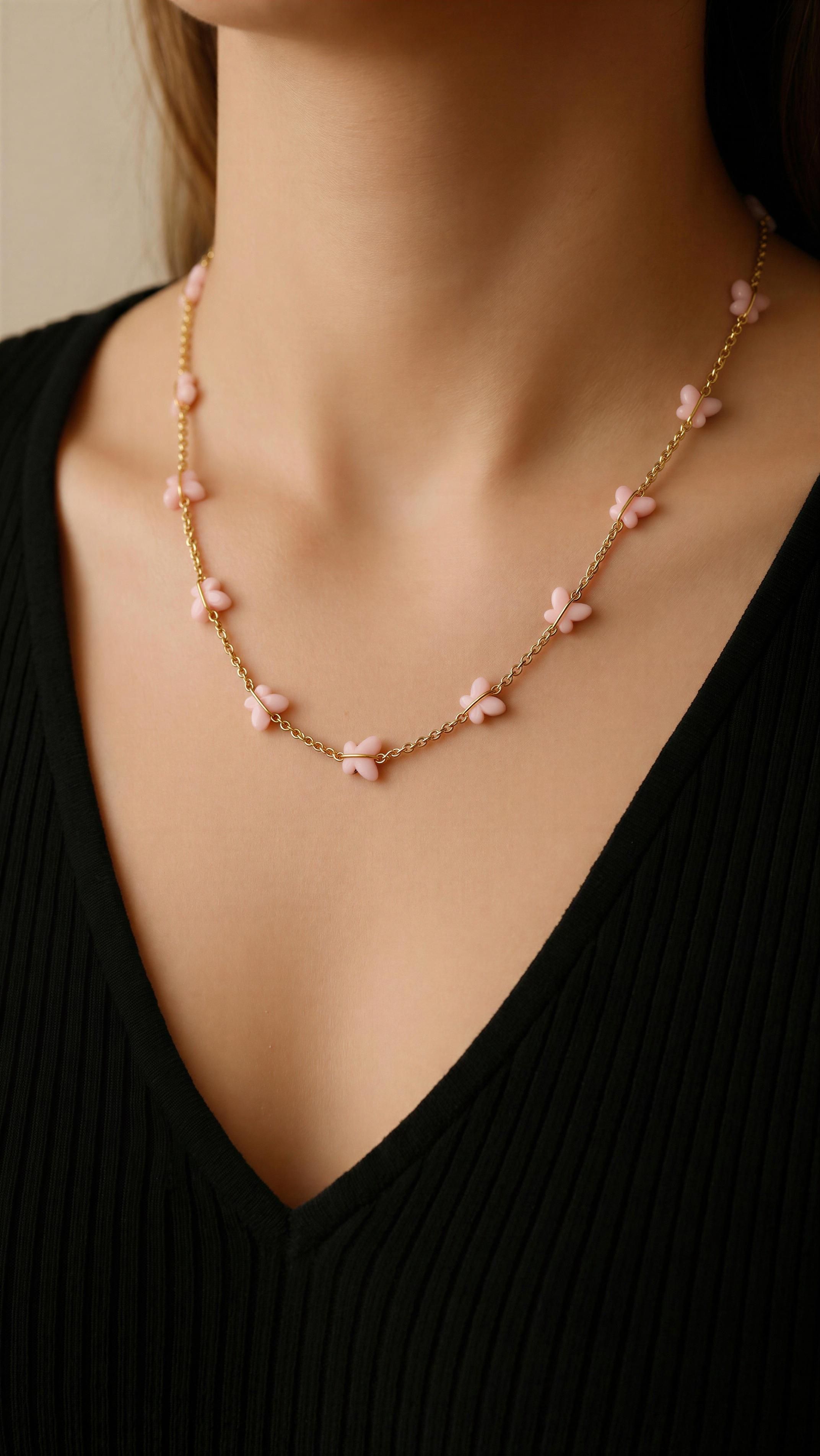 Collar mariposa